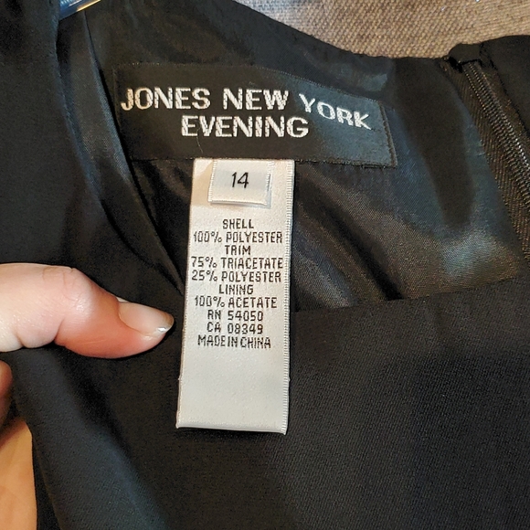 Beautiful Vintage Special Occasion Dress - Picture 6 of 6